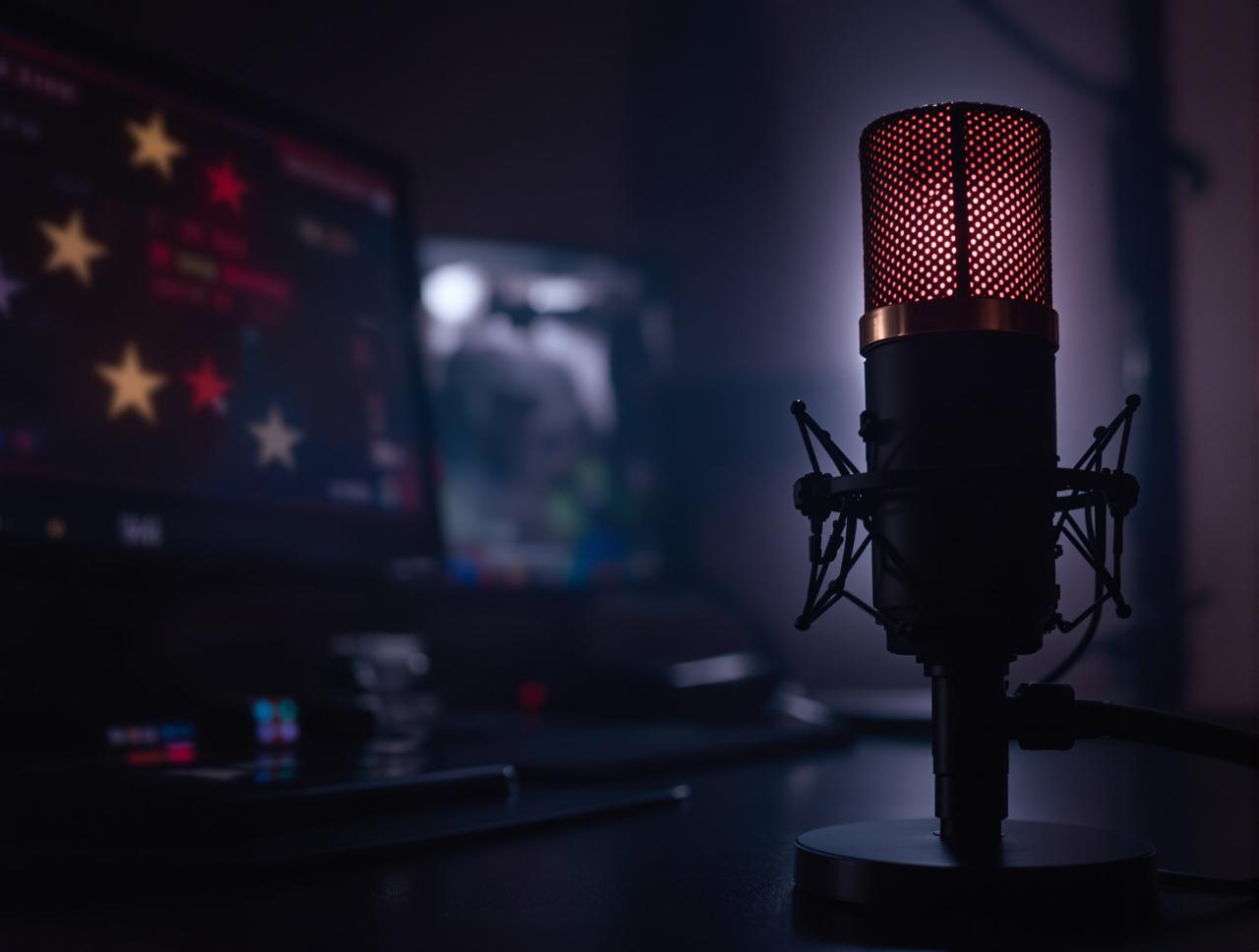 某流量小生被曝私生活混乱，前女友发长文控诉